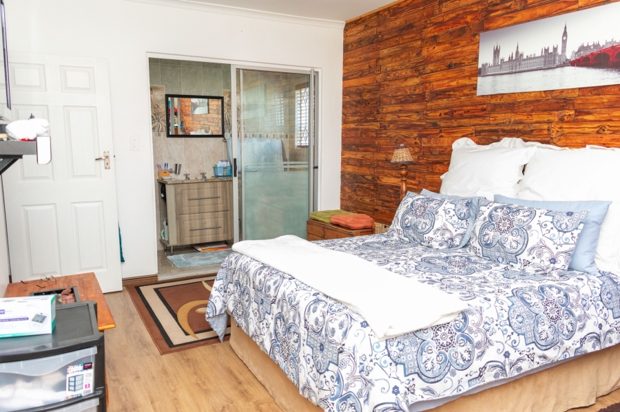 3 Bedroom Property for Sale in Fairview Eastern Cape